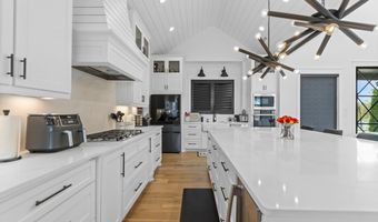 7509 S Shoreline, Benton, AR 72019