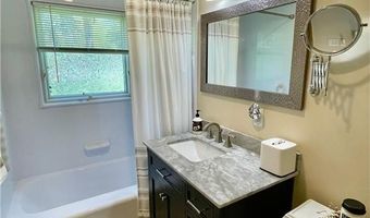 804 22nd St NW, Austin, MN 55912