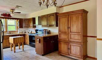 3317 HWY 52, Beattyville, KY 41311