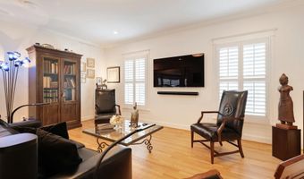 2807 1ST Rd N, Arlington, VA 22201