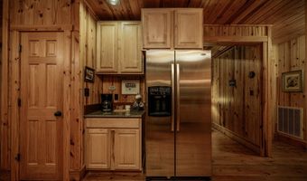 740 Log Cabin Rd, Arapahoe, NC 28510