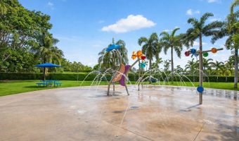 423 Pine Tree Ct 23, Atlantis, FL 33462