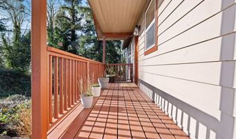 1676 SE 3RD St, Astoria, OR 97103