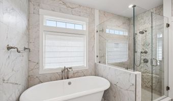 1 Cobtail Way, Bedford, NH 03110