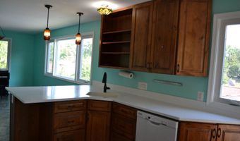 5008 REGINA Dr, Annandale, VA 22003