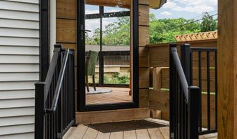 2050 Camelot Rd, Ann Arbor, MI 48104