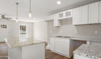 53 Bayshore Dr, Apalachicola, FL 32320