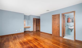 141 Peckham Rd, Little Compton, RI 02837