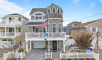 222 7TH St, Beach Haven, NJ 08008