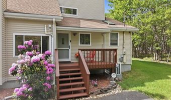 242 Colonial Ter, Albrightsville, PA 18210