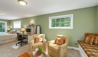 16 Palm Ln, Alton, NH 03809