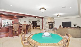 26 Pequot Ln, New Canaan, CT 06840