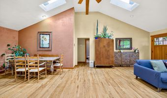 740 Park St, Ashland, OR 97520