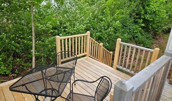 33 Lilly Ln, Appleton, ME 04862