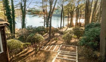 12 Georgiana Dr, Cumberland, RI 02864