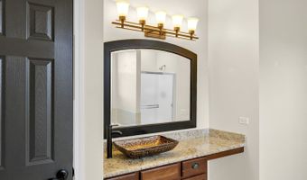 2660 Harnish Dr, Algonquin, IL 60102