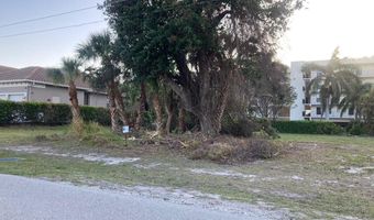 748 SEAGRAPE Dr, Marco Island, FL 34145