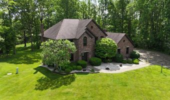 80 Hillcrest Estates Dr, Batesville, IN 47006