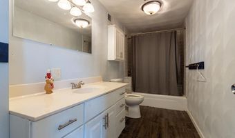 627 NE 6th, Dyersville, IA 52040