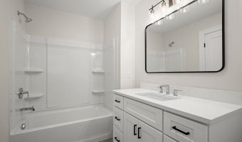 15 Fieldstone Court Ct 15, Bethel, CT 06801