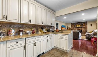 6 Hillsdale Ter, Alloway, NJ 07461