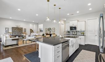 395 Castaway Dr, Bluffton, SC 29910