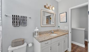 5227 ADMIRAL POINTE Dr, Apollo Beach, FL 33572