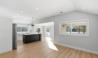 630 E Bay Ave, Barnegat, NJ 08005