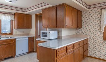 1717 E LINDBERGH St, Appleton, WI 54911