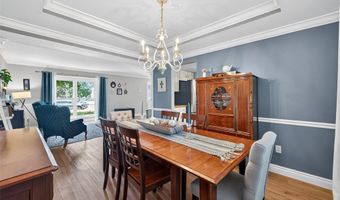 554 Lering Ct, Ballwin, MO 63011