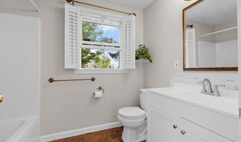 9 Rhodes St, Billerica, MA 01821