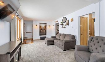 1607 7th St SE, Austin, MN 55912