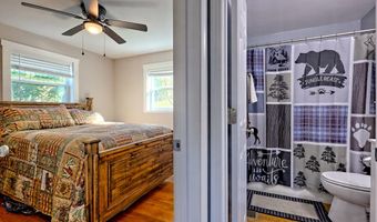 60 Tarrent St, Andrews, NC 28901