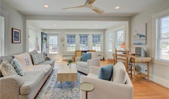 220 Narragansett Ave, Barrington, RI 02806