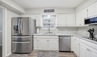 319 Eastview Dr, Biloxi, MS 39531