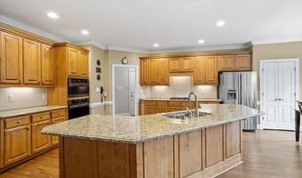 330 Chanticlair Dr, Apex, NC 27502