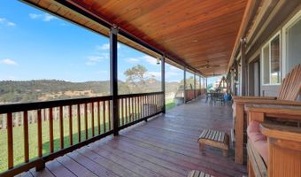 1560 Pinto Dr, Angels Camp, CA 95222