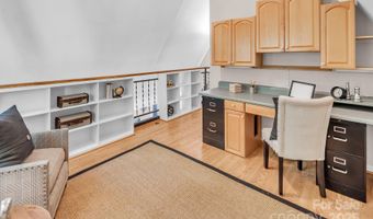 7608 Zermatt Ln, Charlotte, NC 28226