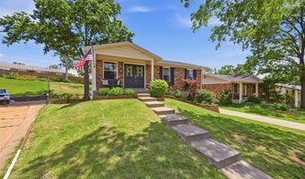 9616 Antonette Hills Dr, Affton, MO 63123
