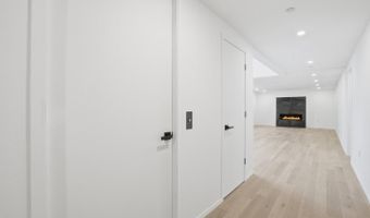 7502 NEVIS Rd, Bethesda, MD 20817