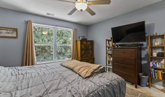 8320 Lake Tree Ln, Indianapolis, IN 46217