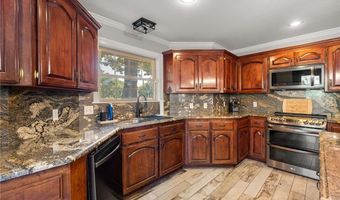 3910 Golf Course Dr, Alma, AR 72921
