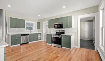 5 Bartlett St, Allenstown, NH 03275