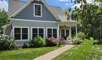 7 Great Hill Ln, Arundel, ME 04046