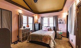 914 S A St, Arkansas City, KS 67005