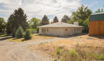 376 Yvonne St, Arco, ID 83213