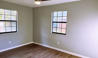 8535 Kenasaw Ct, Indianapolis, IN 46217