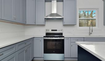 2016 SPRING GROVE Dr, Accokeek, MD 20607