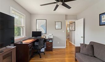 10 Philips Ave, Middletown, RI 02842