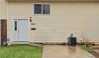 703 Meadow Pl, Ames, IA 50010
